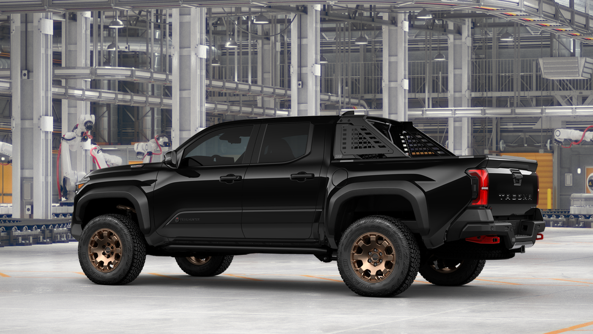 2026 Toyota Tacoma i-FORCE MAX Trailhunter