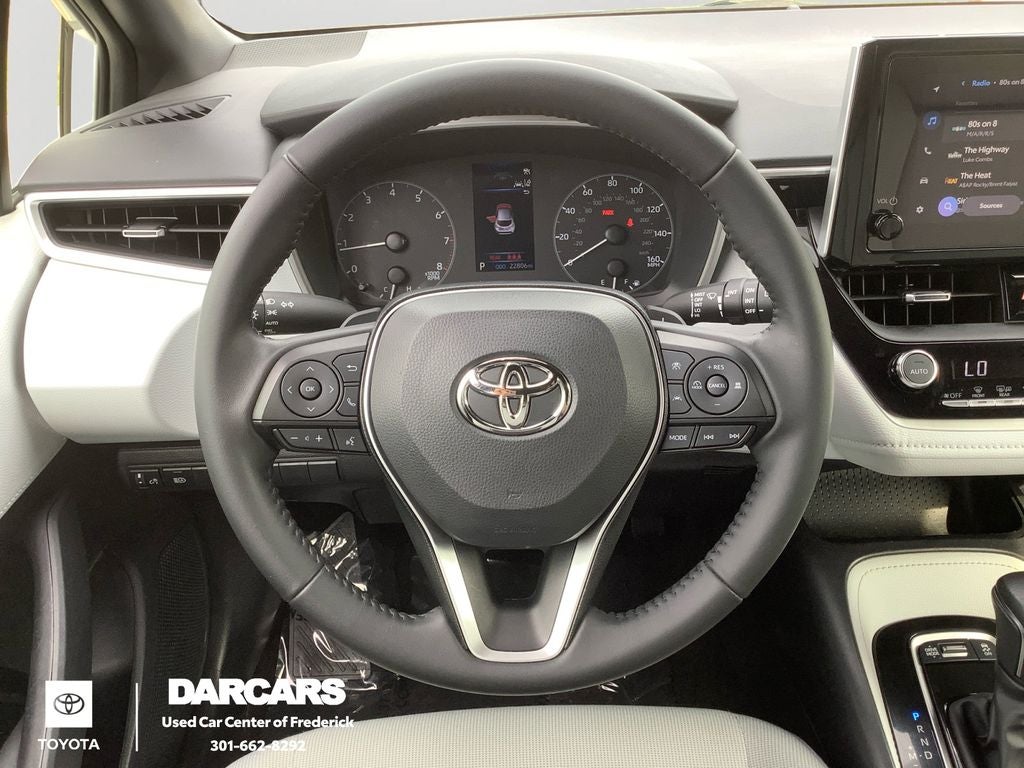 2025 Toyota Corolla Hatchback SE