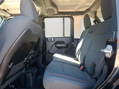 2024 Jeep Wrangler Rubicon w/Customer Preferred Package 24R