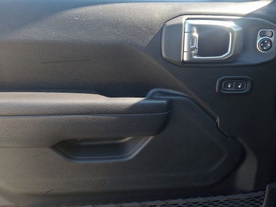 2024 Jeep Wrangler Rubicon w/Customer Preferred Package 24R