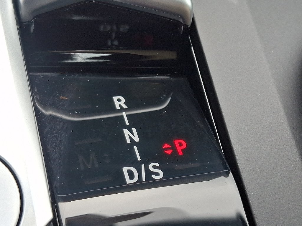 2025 BMW 2 Series 230i xDrive