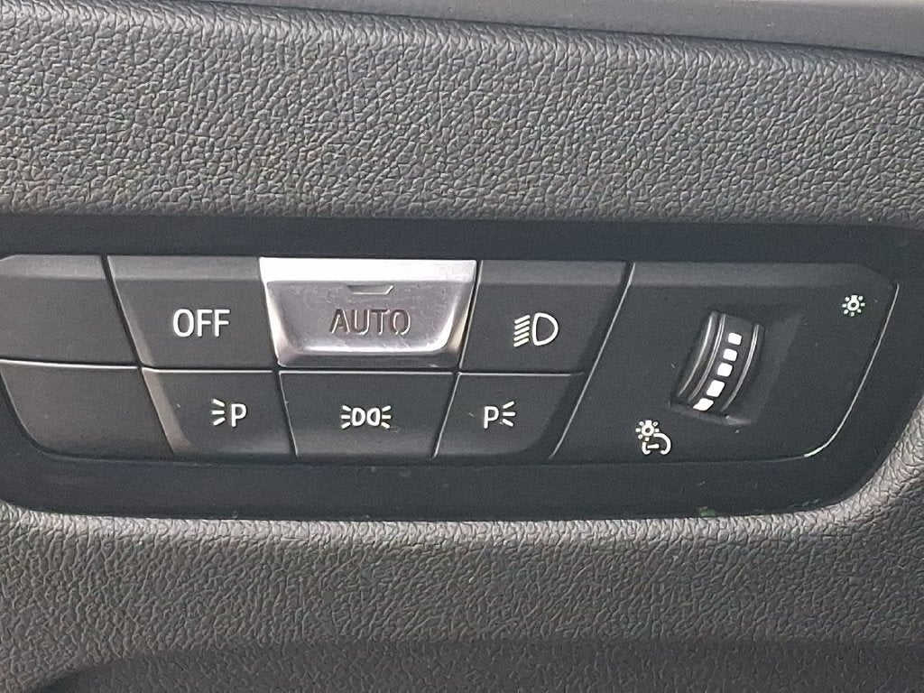 2025 BMW 2 Series 230i xDrive