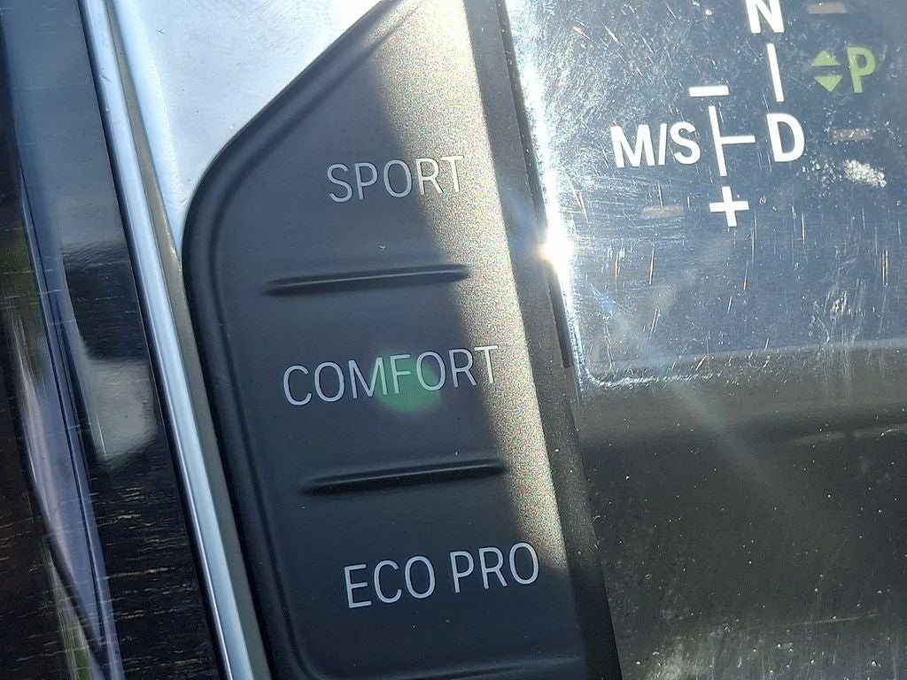 2020 BMW 3 Series 330i xDrive w/Convenience Package