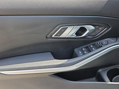 2023 BMW 3 Series 330i xDrive w/Driving Assistance Package