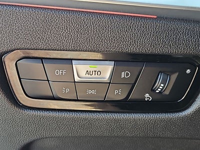 2023 BMW 3 Series 330i xDrive w/Driving Assistance Package