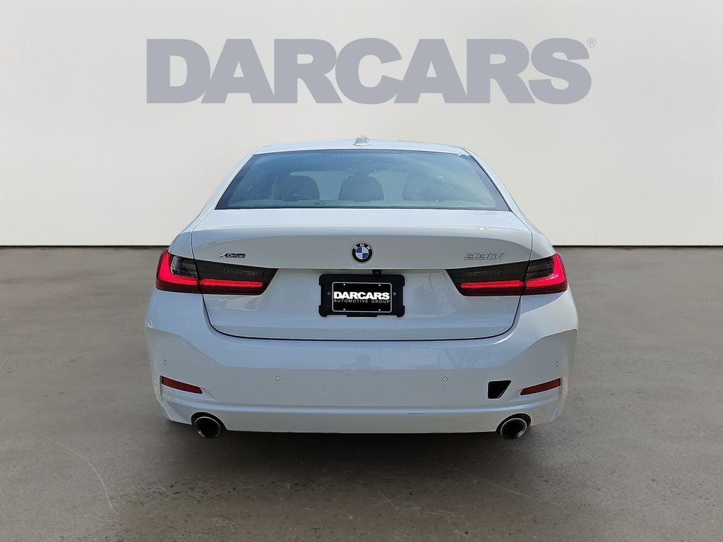 2023 BMW 3 Series 330i xDrive w/Driving Assistance Package