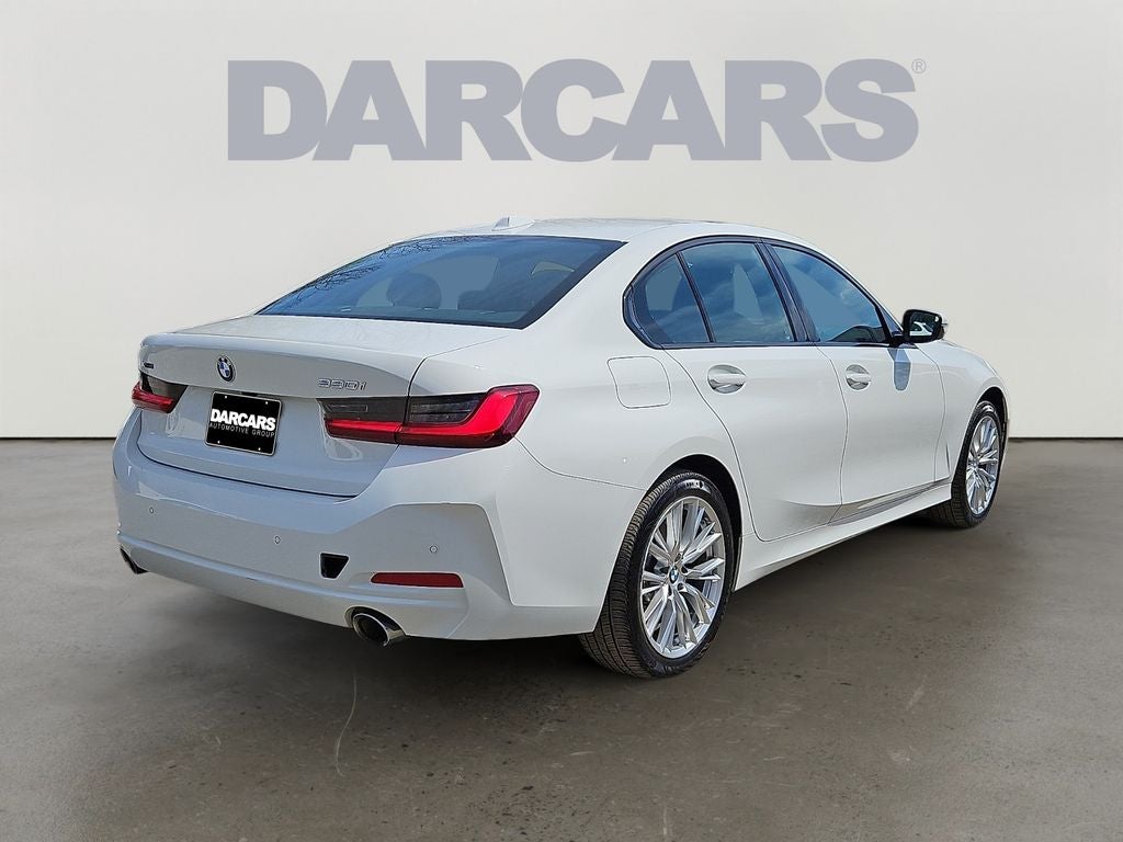 2023 BMW 3 Series 330i xDrive w/Driving Assistance Package