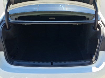 2023 BMW 3 Series 330i xDrive w/Premium Package