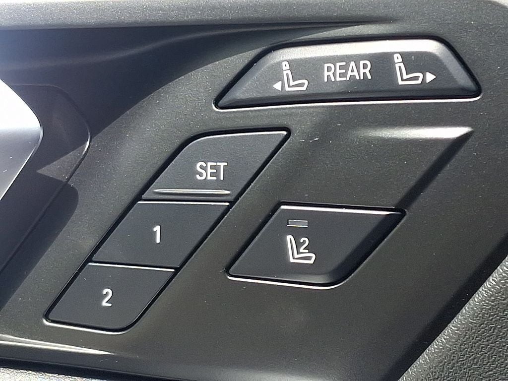 2024 BMW X7 xDrive40i w/Premium Package