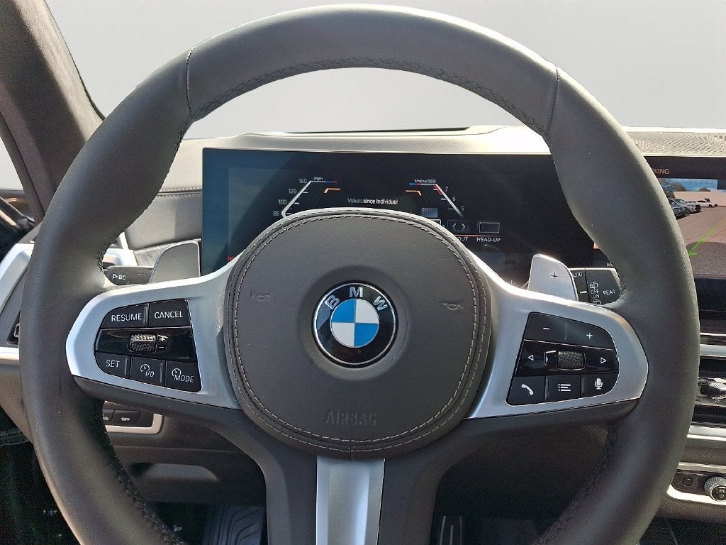 2025 BMW X7 xDrive40i