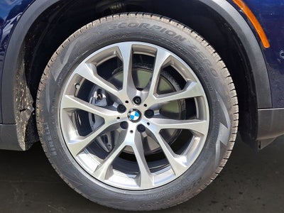 2024 BMW X5 xDrive40i w/Premium Package