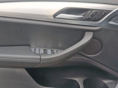 2023 BMW X4 xDrive30i w/Premium Package