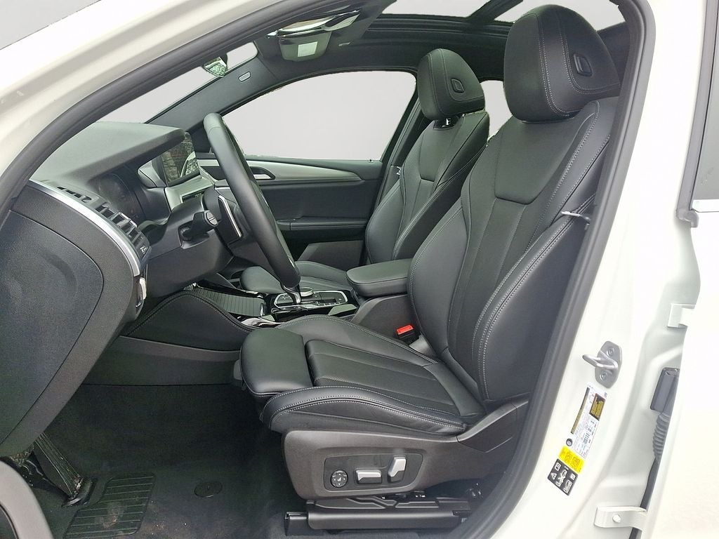 2023 BMW X4 xDrive30i w/Premium Package