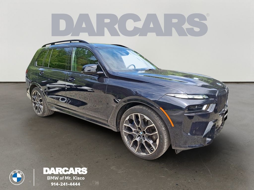 2025 BMW X7 M60i w/Executive Package