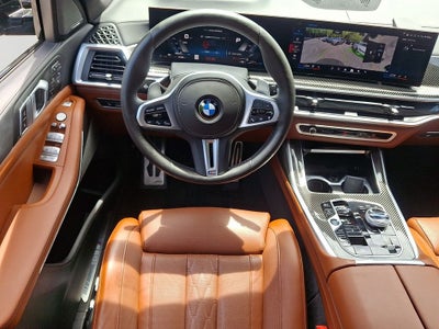 2025 BMW X7 M60i w/Executive Package