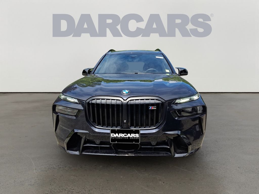2025 BMW X7 M60i w/Executive Package