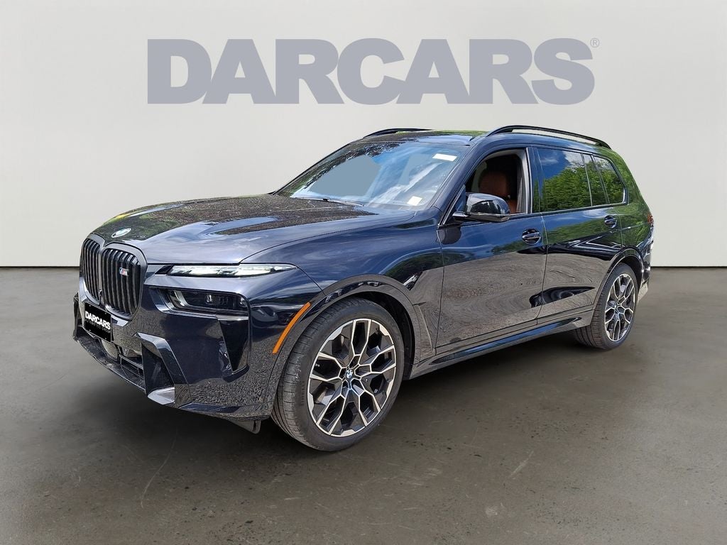 2025 BMW X7 M60i w/Executive Package