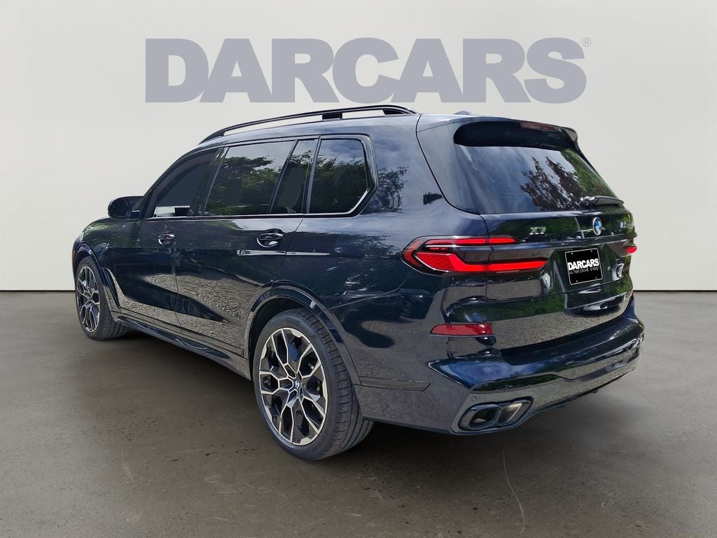 2025 BMW X7 M60i w/Executive Package