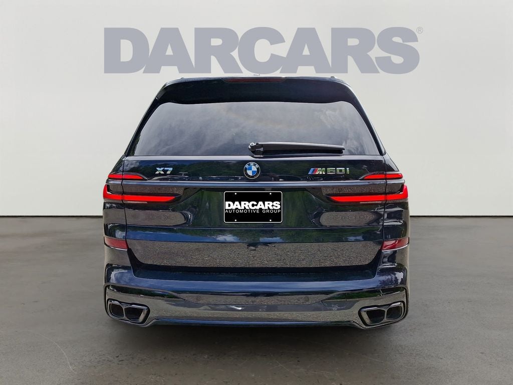 2025 BMW X7 M60i w/Executive Package