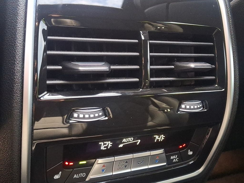 2025 BMW X6 xDrive40i w/Premium Package