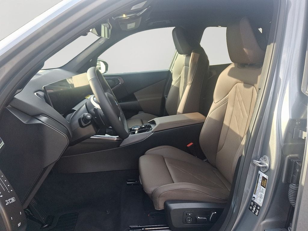 2025 BMW X3 30 xDrive w/Convenience Package