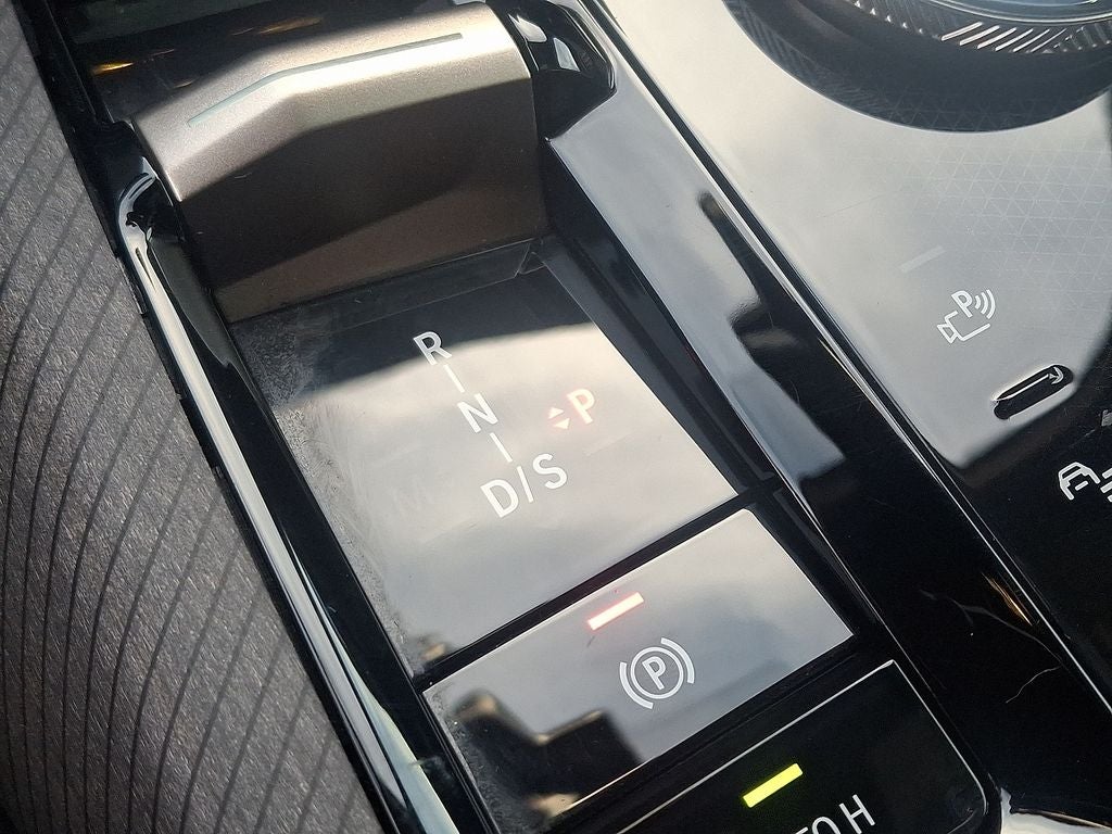 2025 BMW X3 30 xDrive w/Convenience Package