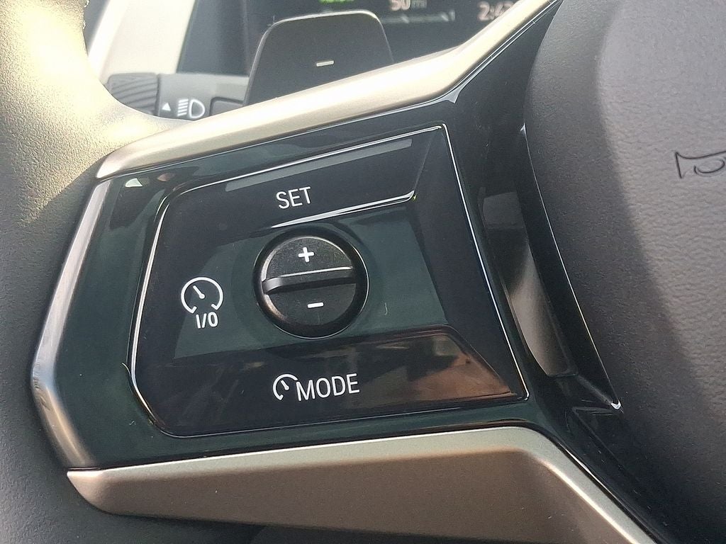 2025 BMW X3 30 xDrive w/Convenience Package