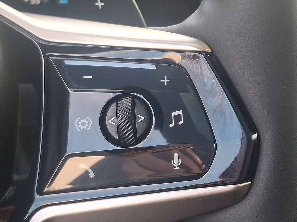 2025 BMW X3 30 xDrive w/Convenience Package