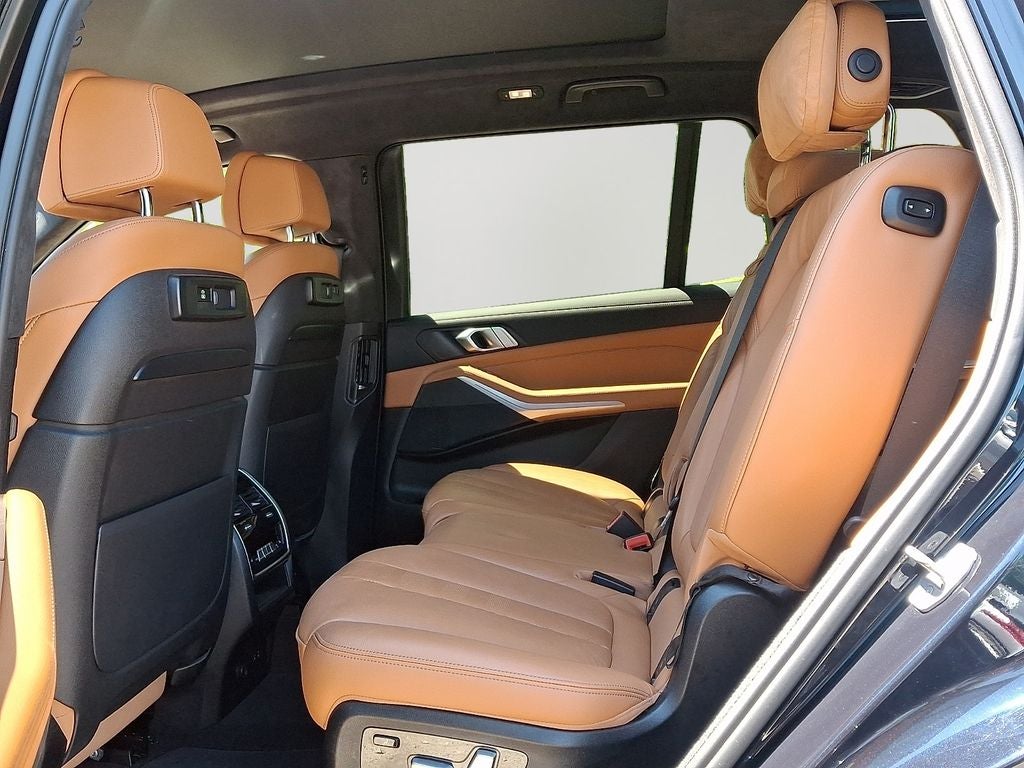 2022 BMW X7 xDrive40i w/M Sport Package