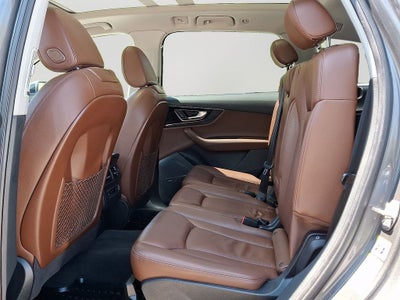 2019 Audi Q7 55 Premium Plus quattro