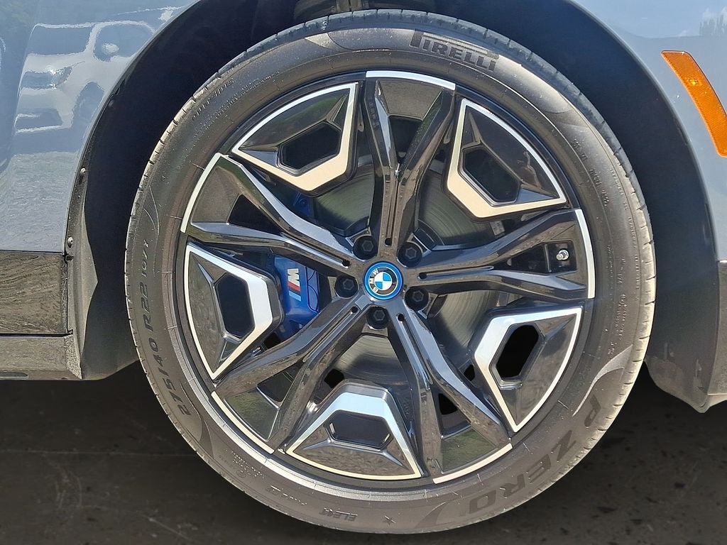 2023 BMW iX M60