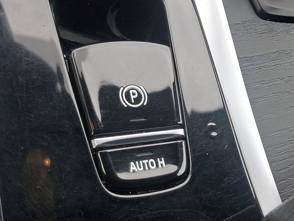 2023 BMW 5 Series 530i xDrive w/Convenience Package