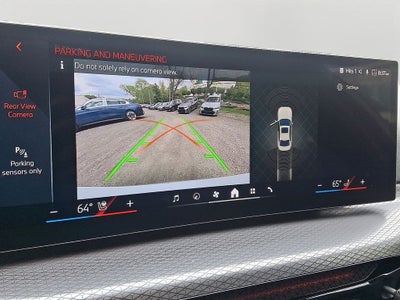 2025 BMW 3 Series 330i xDrive w/Convenience Package