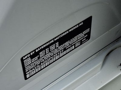 2025 BMW 3 Series 330i xDrive w/Convenience Package