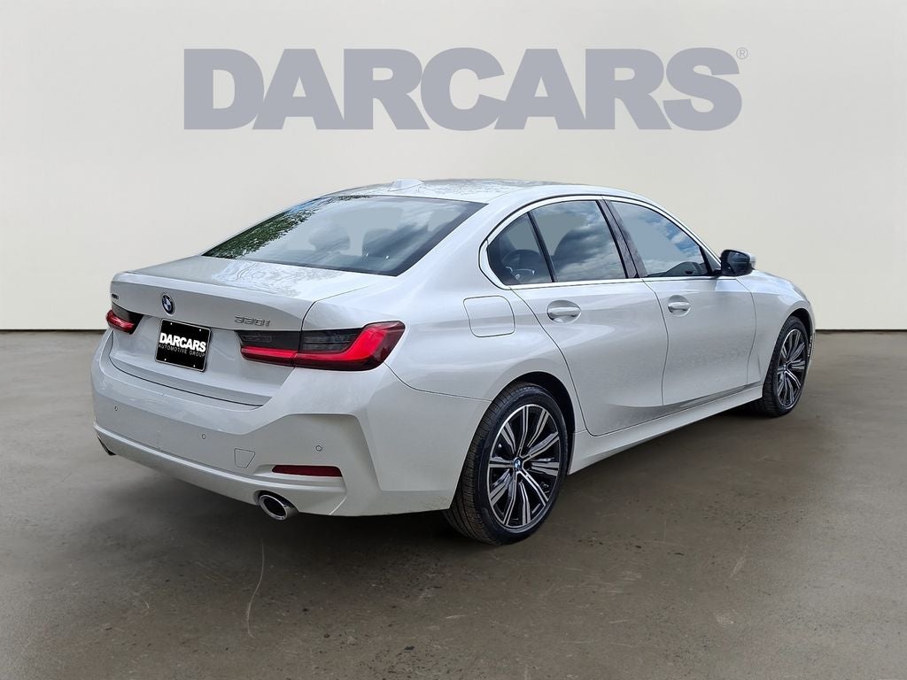 2025 BMW 3 Series 330i xDrive w/Convenience Package