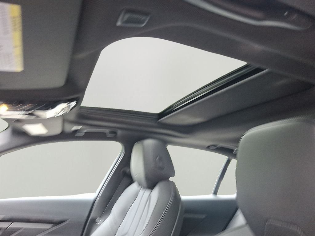 2026 BMW 5 Series 530i xDrive w/Premium Package