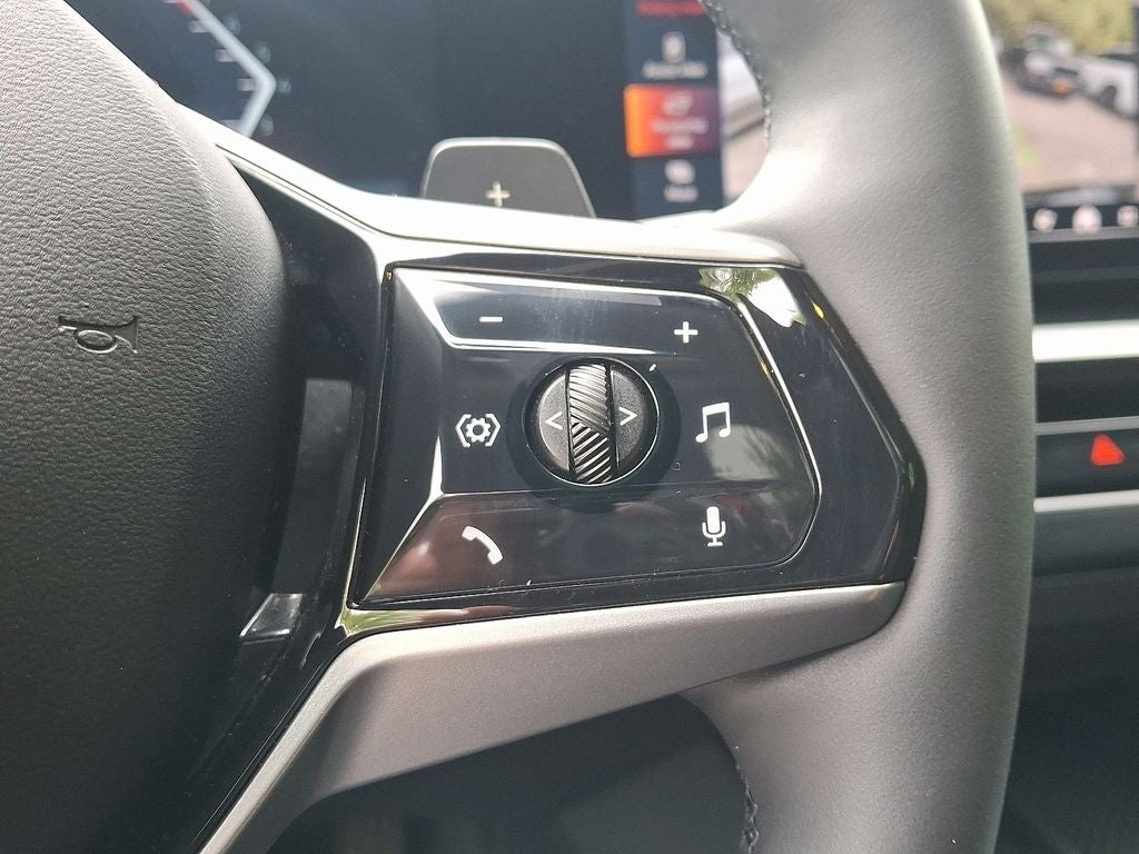 2026 BMW 5 Series 530i xDrive w/Premium Package