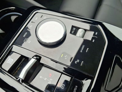 2026 BMW 5 Series 530i xDrive w/Premium Package
