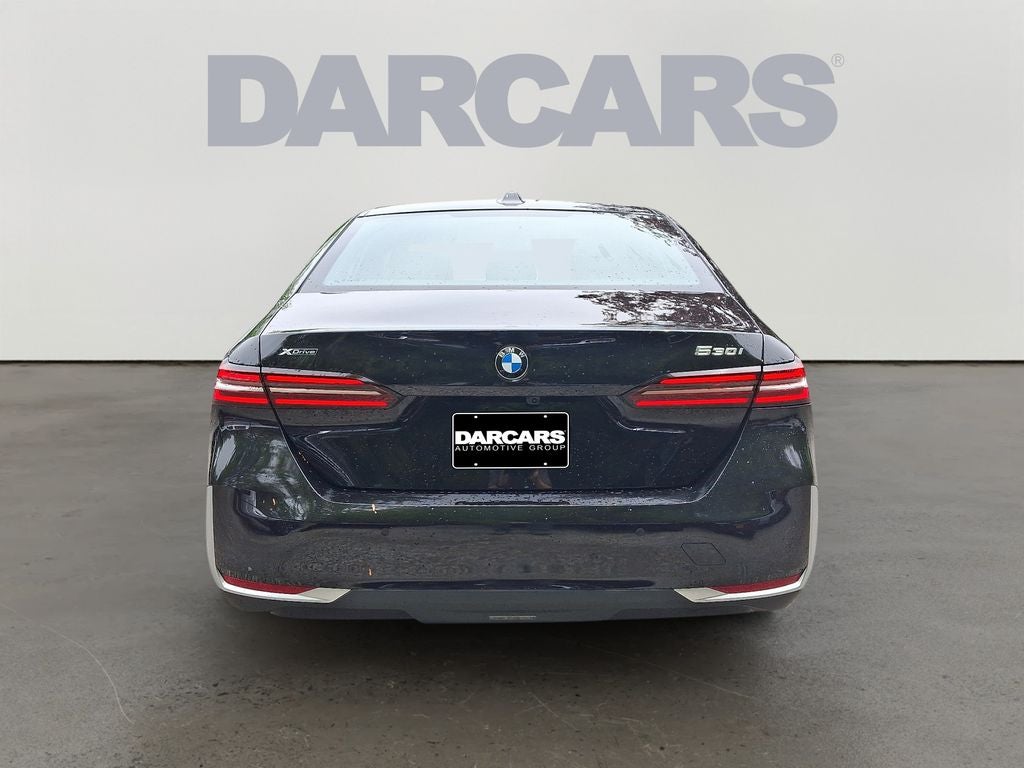 2026 BMW 5 Series 530i xDrive w/Premium Package