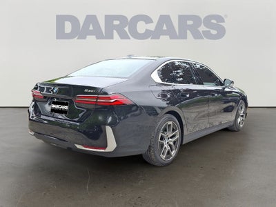2026 BMW 5 Series 530i xDrive w/Premium Package