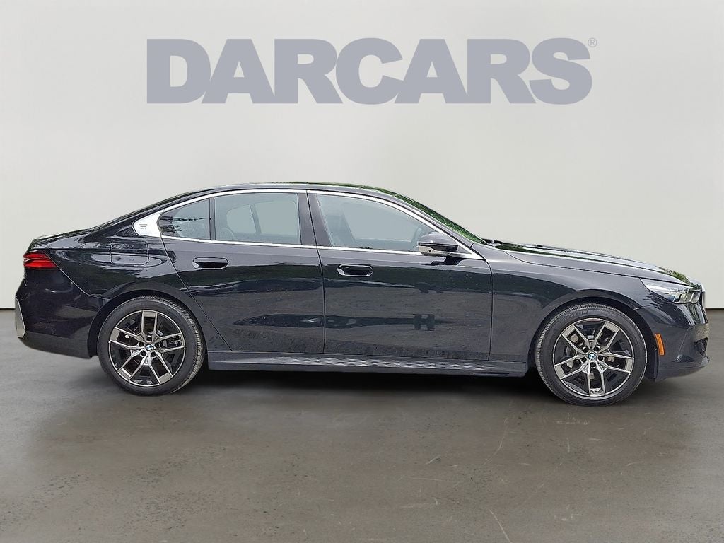 2026 BMW 5 Series 530i xDrive w/Premium Package