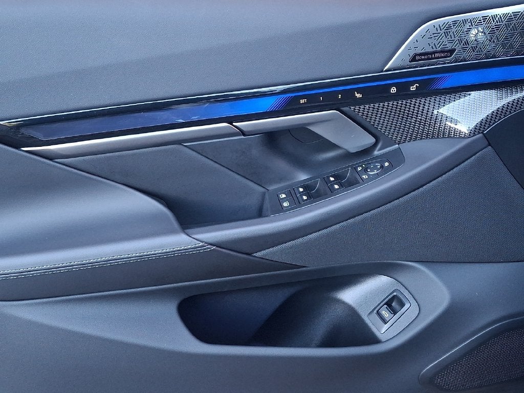 2025 BMW M5 Base