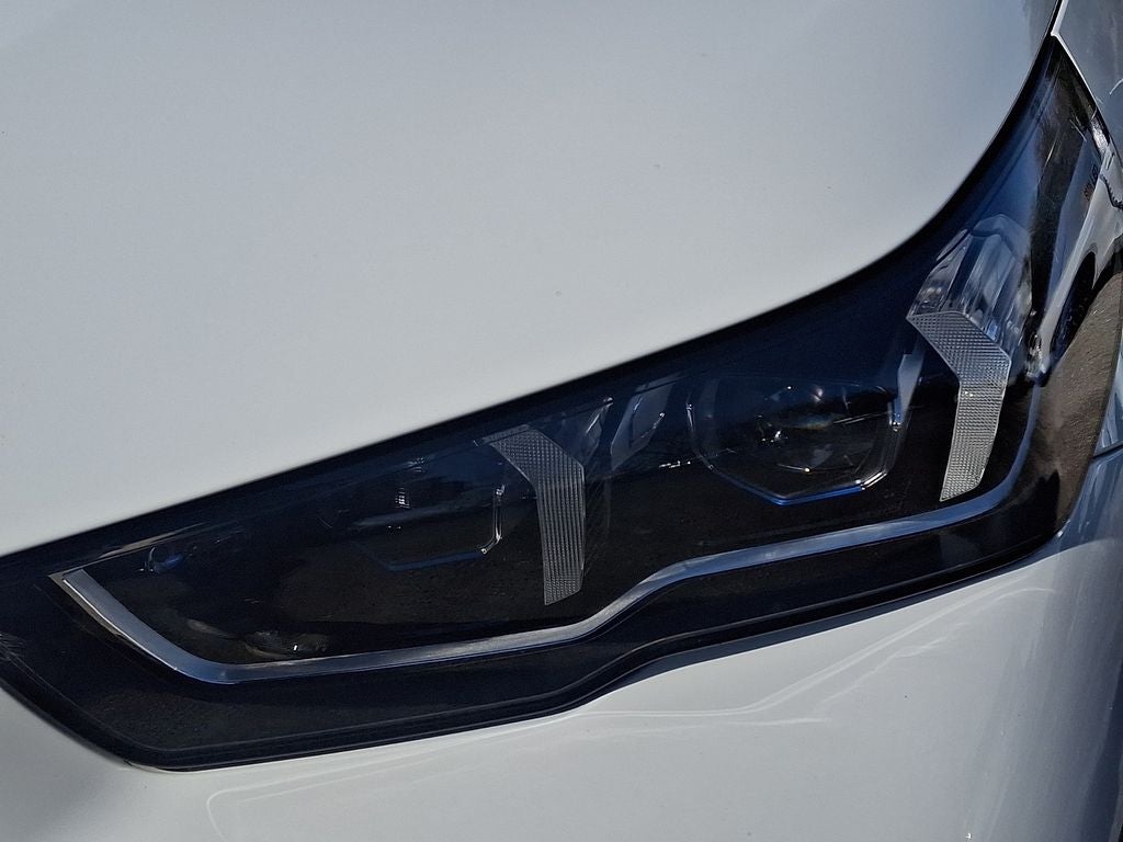 2026 BMW i5 xDrive40 w/Executive Package & Luxury Seating Package