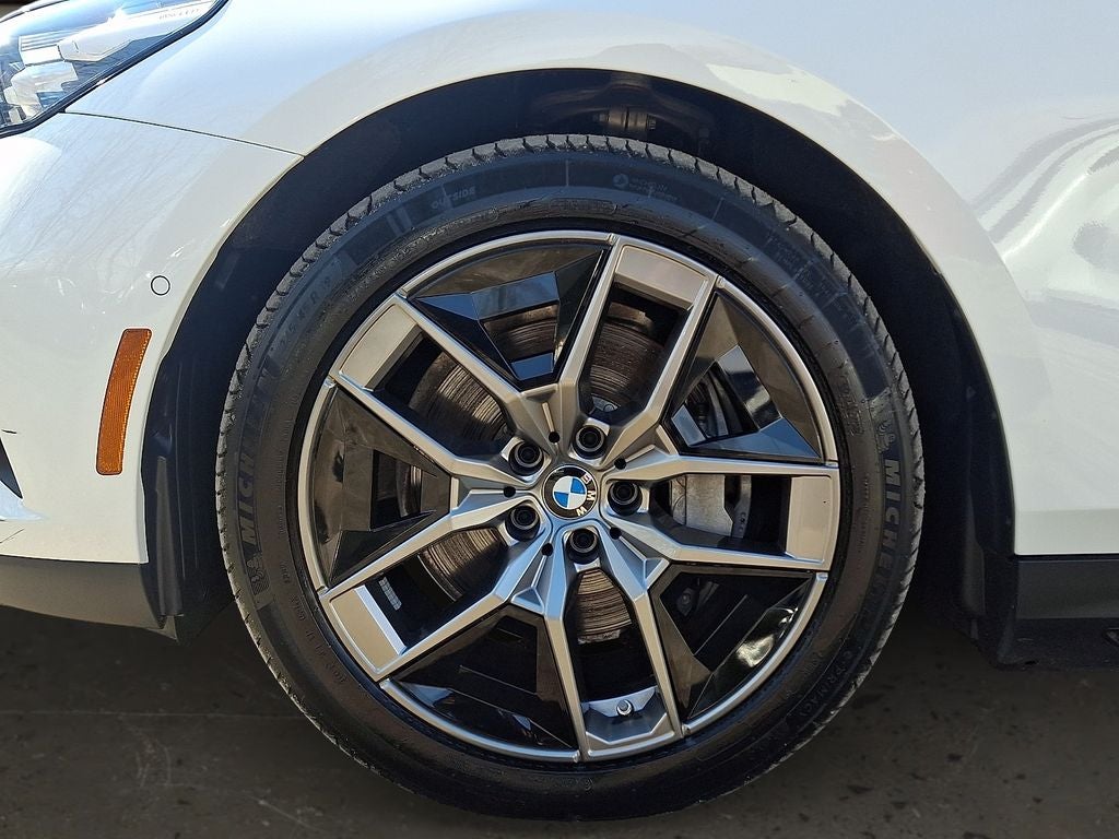 2026 BMW i5 xDrive40 w/Executive Package & Luxury Seating Package