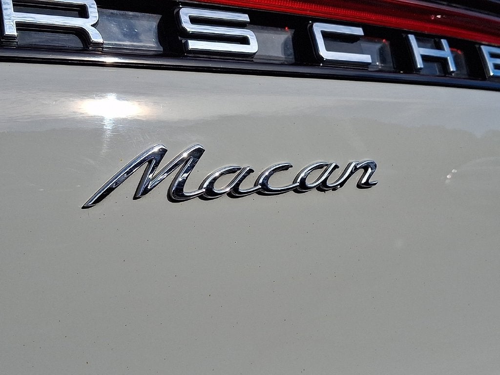 2024 Porsche Macan Base