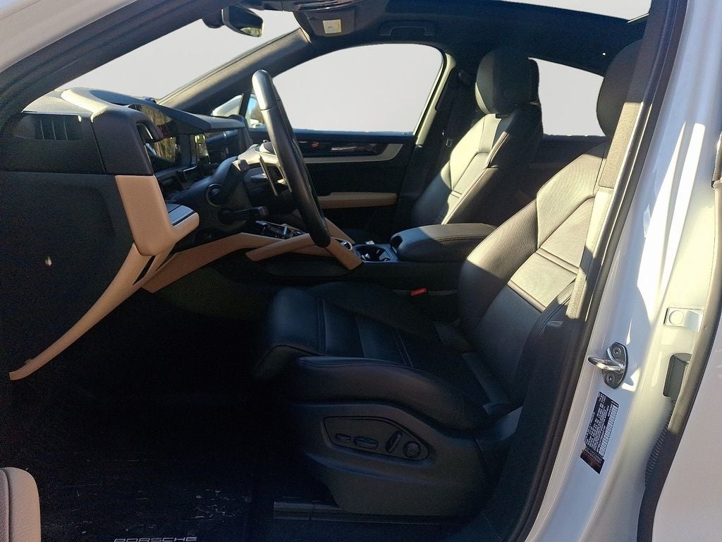 2024 Porsche Cayenne Coupe Base