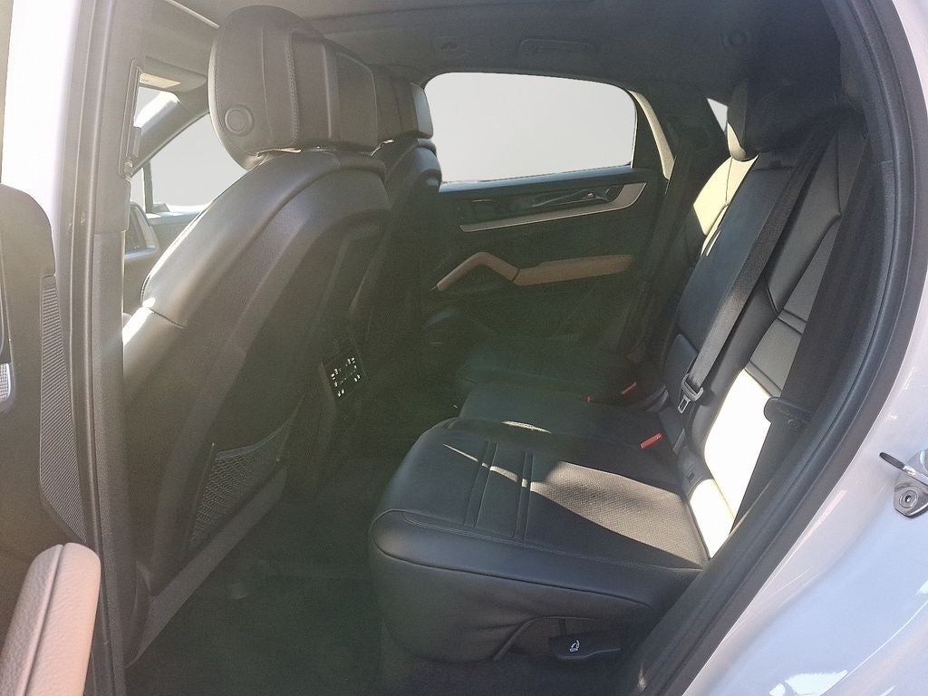 2024 Porsche Cayenne Coupe Base