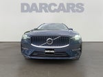 2022 Volvo XC60 B5 Momentum w/Climate Package