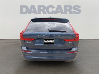 2022 Volvo XC60 B5 Momentum w/Climate Package
