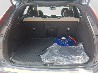 2026 Volvo XC60 B5 Core w/Climate package